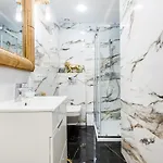 Swietojanskie Апартаменты *