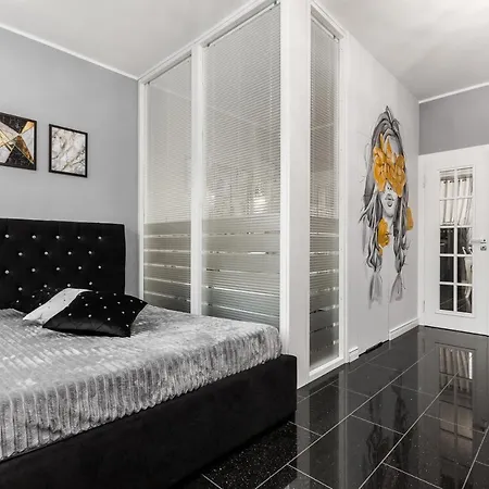 Swietojanskie Apartment *